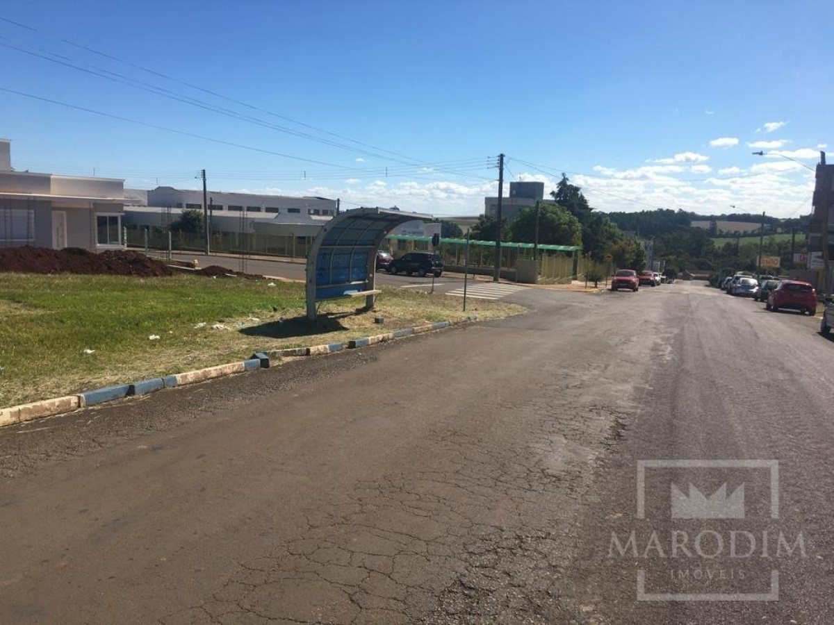 Terreno com 358m², Nao suíte, no bairro Frei Adelar em Marau