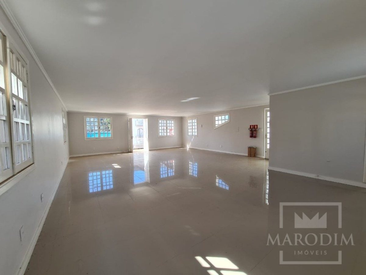 Salas/Conjuntos com 120m², Nao suíte, no bairro Centro em Marau