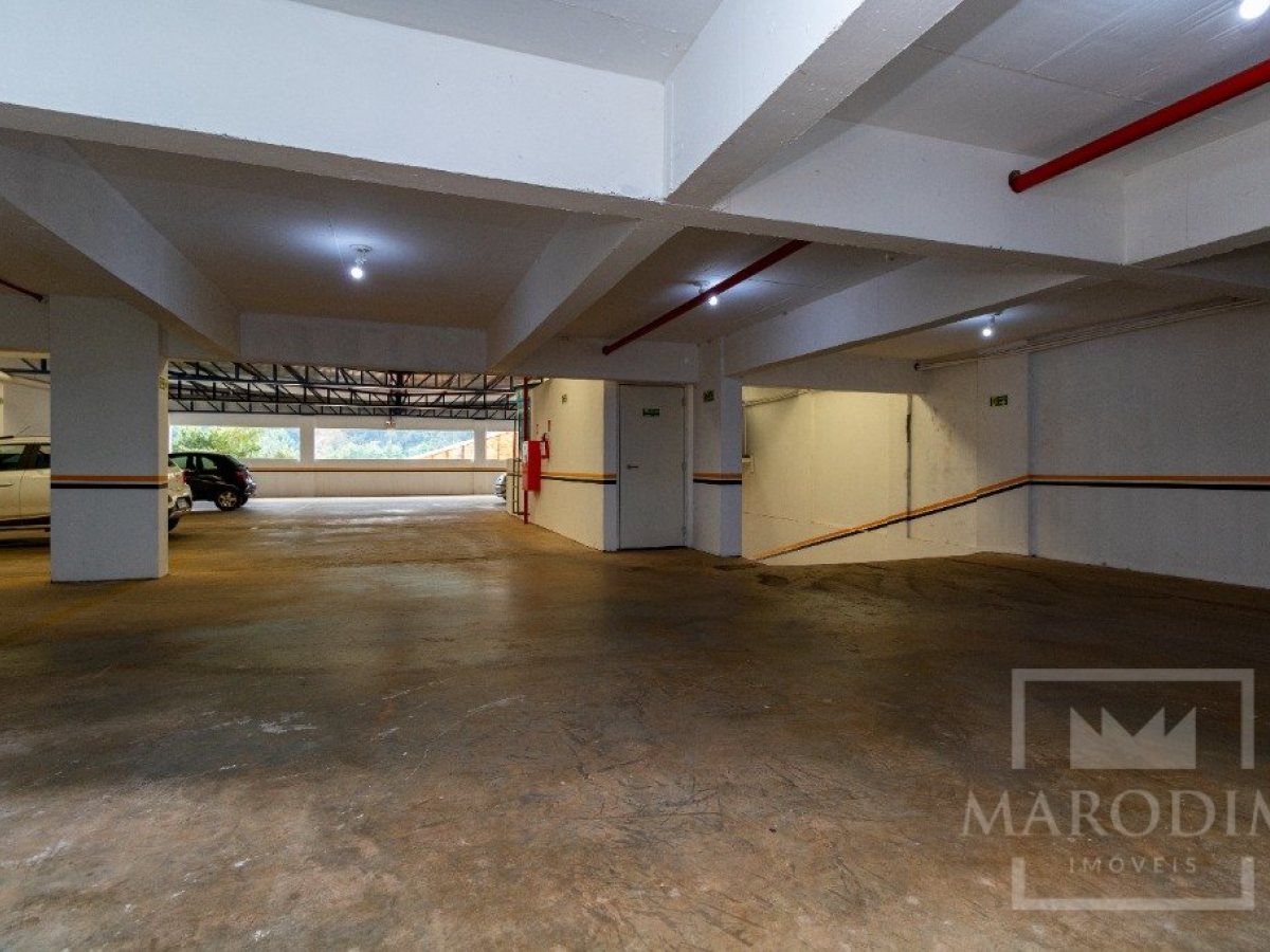 Salas/Conjuntos com 76m², Nao suíte, no bairro Centro em Marau