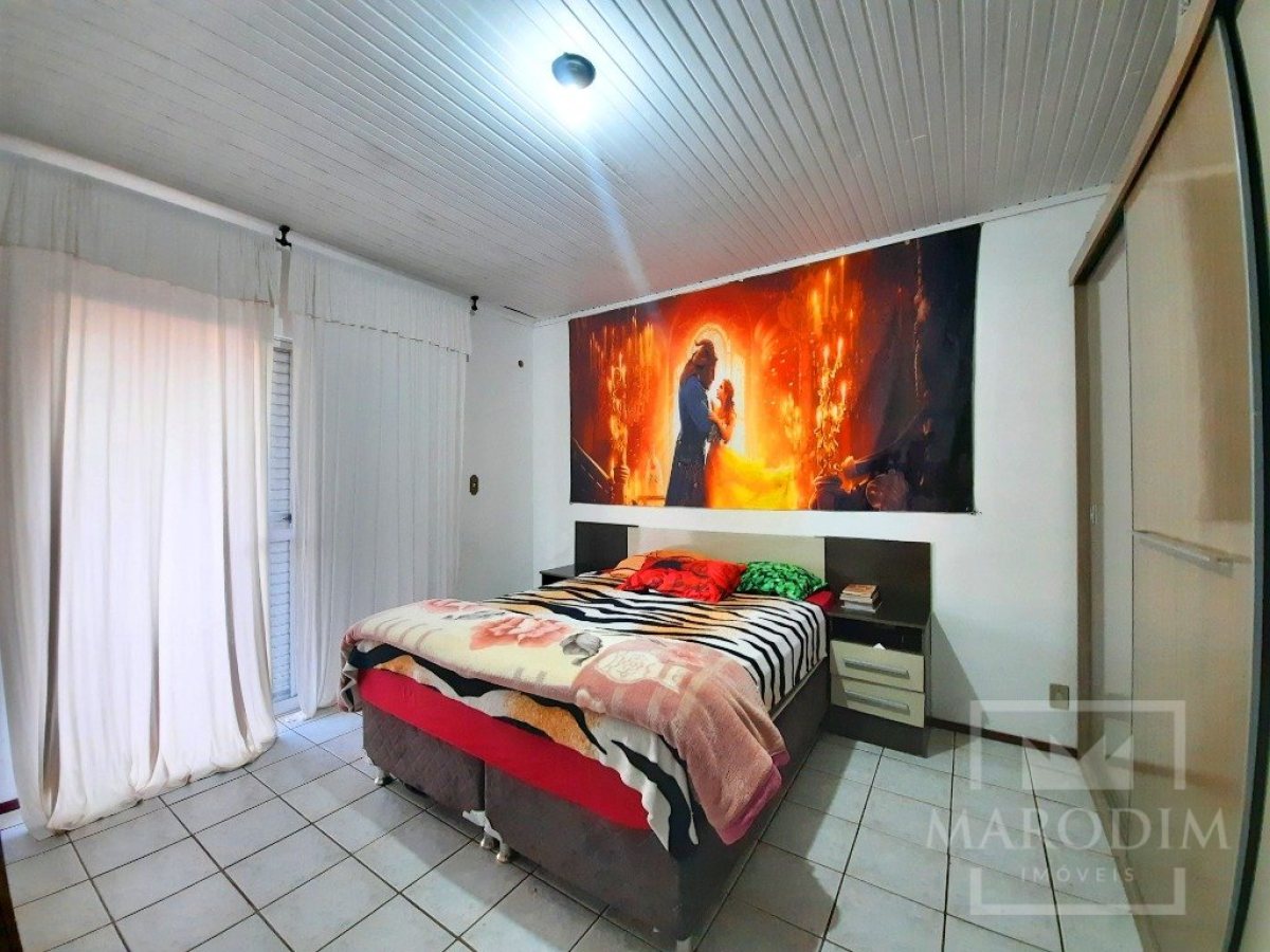 Apartamento com 160m², 3 dormitórios, Nao suíte, 1 vaga, no bairro Centro em Marau