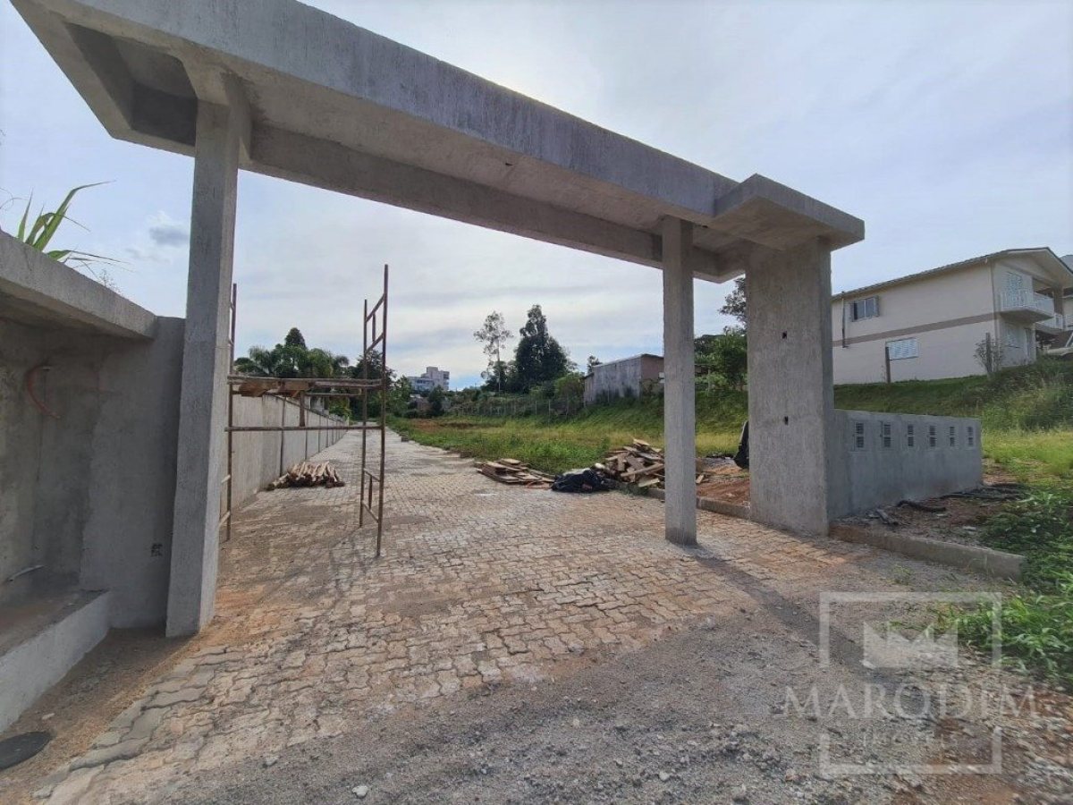 Terreno com 323m², Nao suíte, no bairro Jardim do Sol em Marau