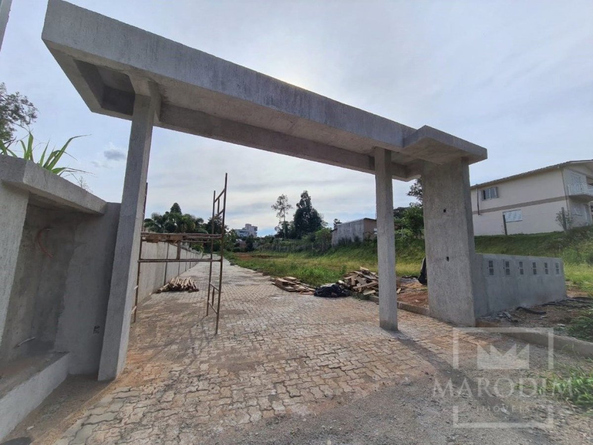 Terreno com 323m², Nao suíte, no bairro Jardim do Sol em Marau