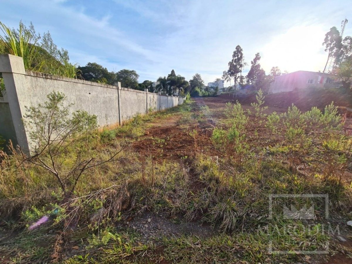 Terreno com 323m², Nao suíte, no bairro Jardim do Sol em Marau