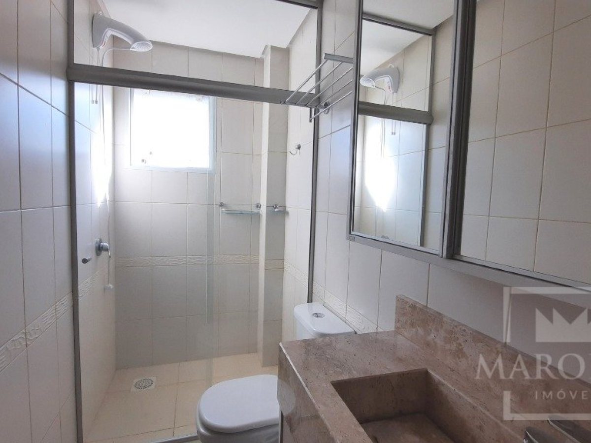 Apartamento com 82m², 2 dormitórios, Sim suíte, 2 vagas, no bairro Centro em Marau