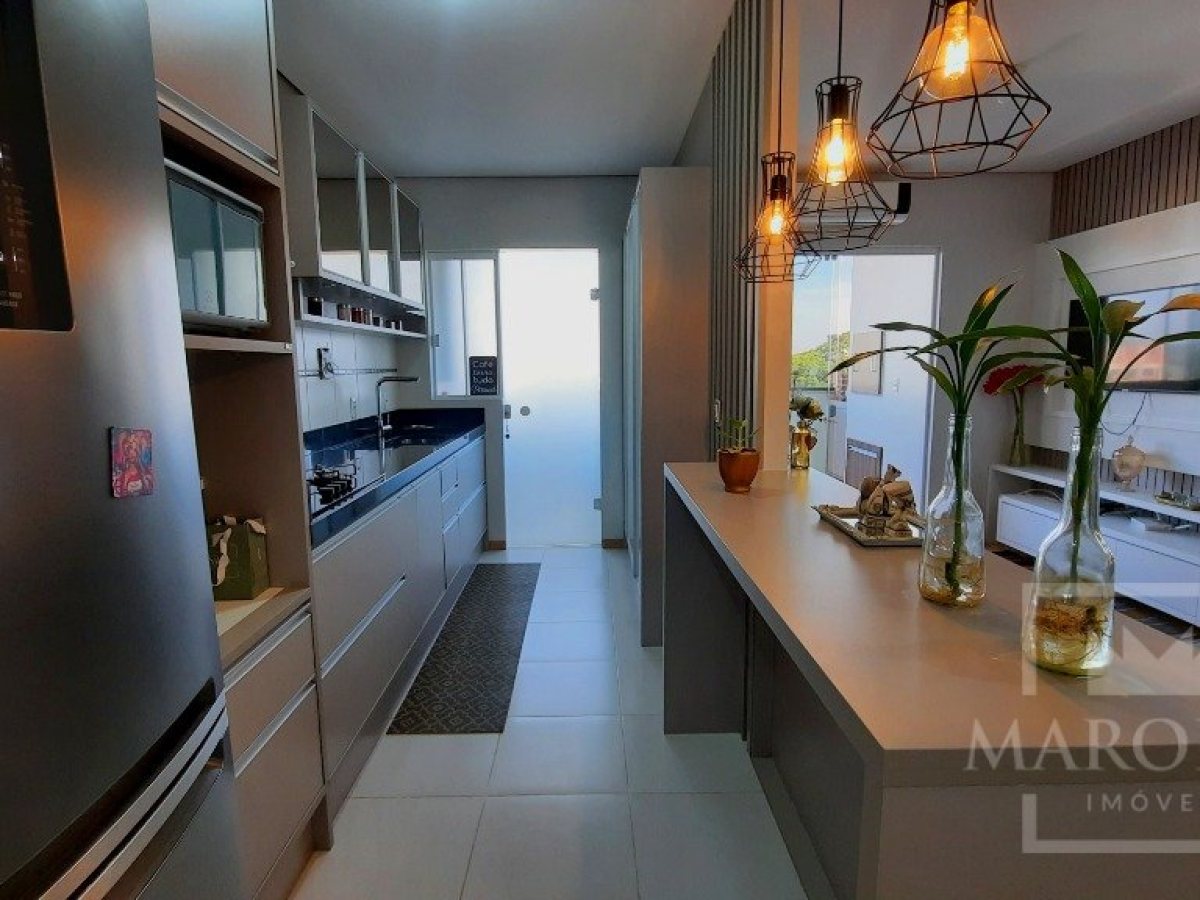 Apartamento com 82m², 2 dormitórios, Sim suíte, 2 vagas, no bairro Centro em Marau