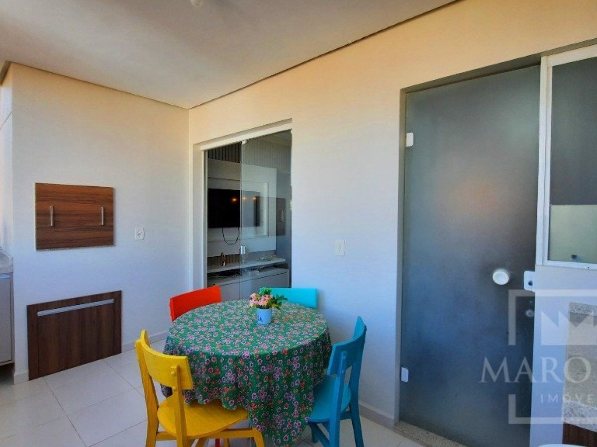 Apartamento com 82m², 2 dormitórios, Sim suíte, 2 vagas, no bairro Centro em Marau