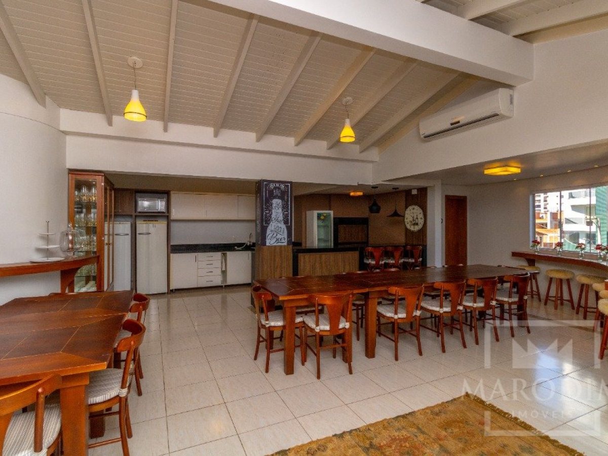 Apartamento com 82m², 2 dormitórios, Sim suíte, 2 vagas, no bairro Centro em Marau