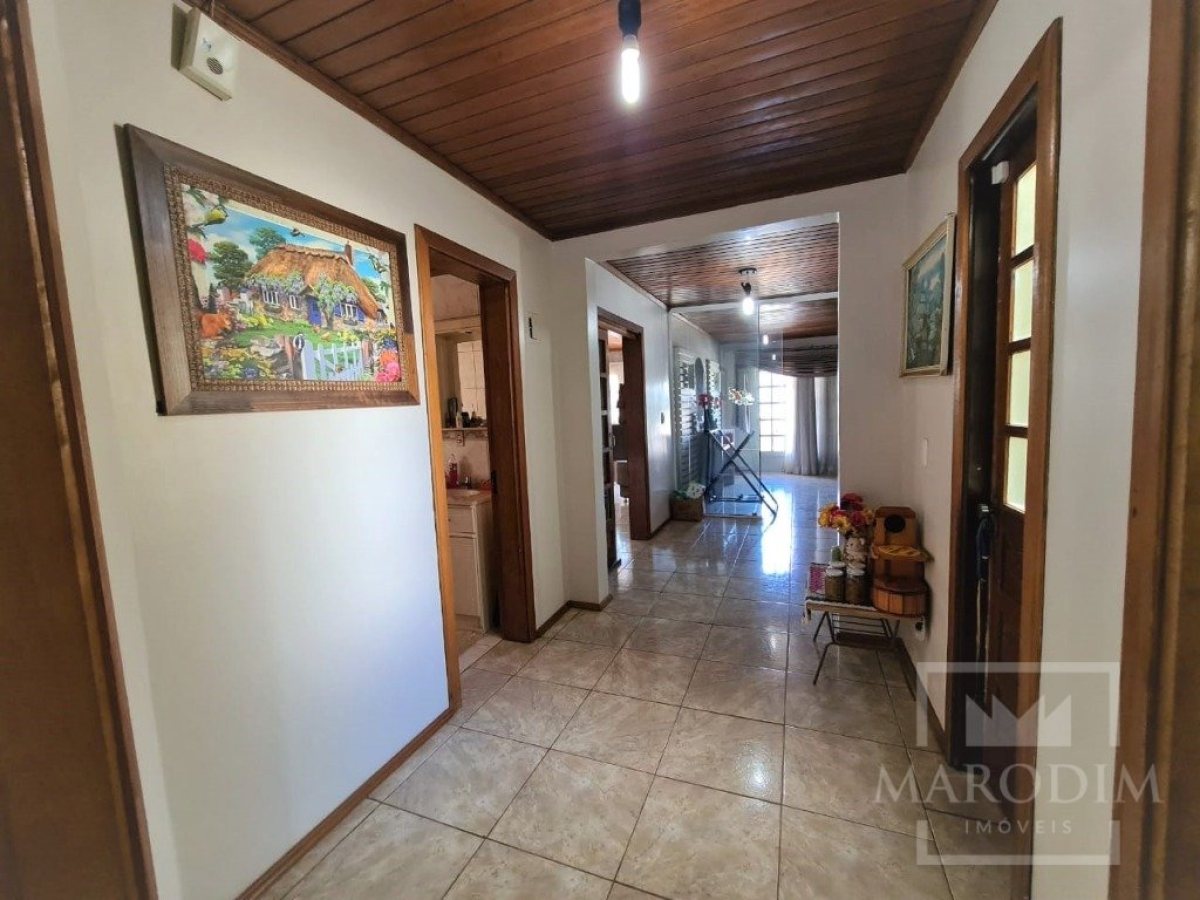 Casa com 153m², 3 dormitórios, Nao suíte, 1 vaga, no bairro Alberto Borella em Marau