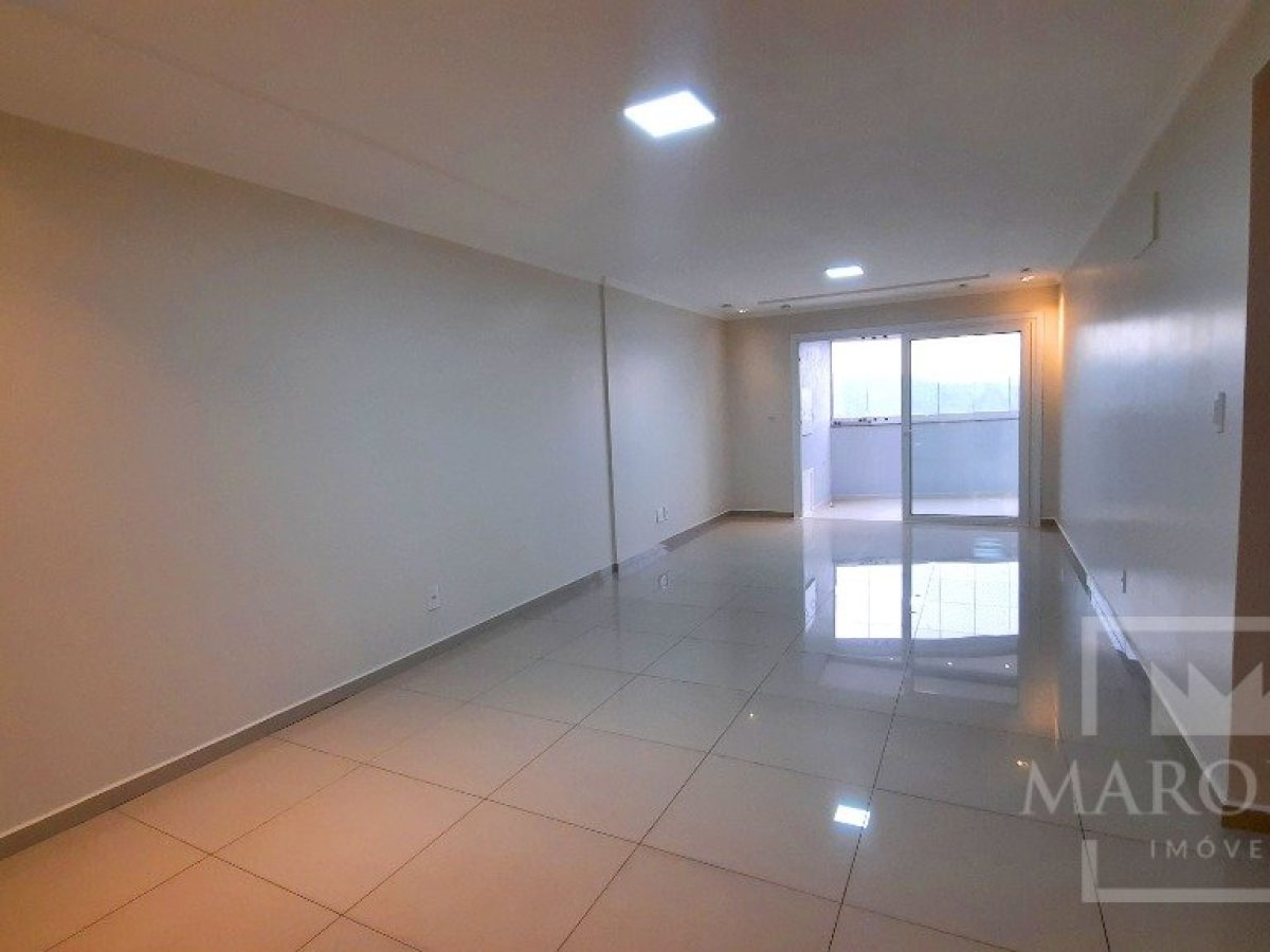 Apartamento com 158m², 3 dormitórios, Sim suíte, 2 vagas, no bairro Centro em Marau