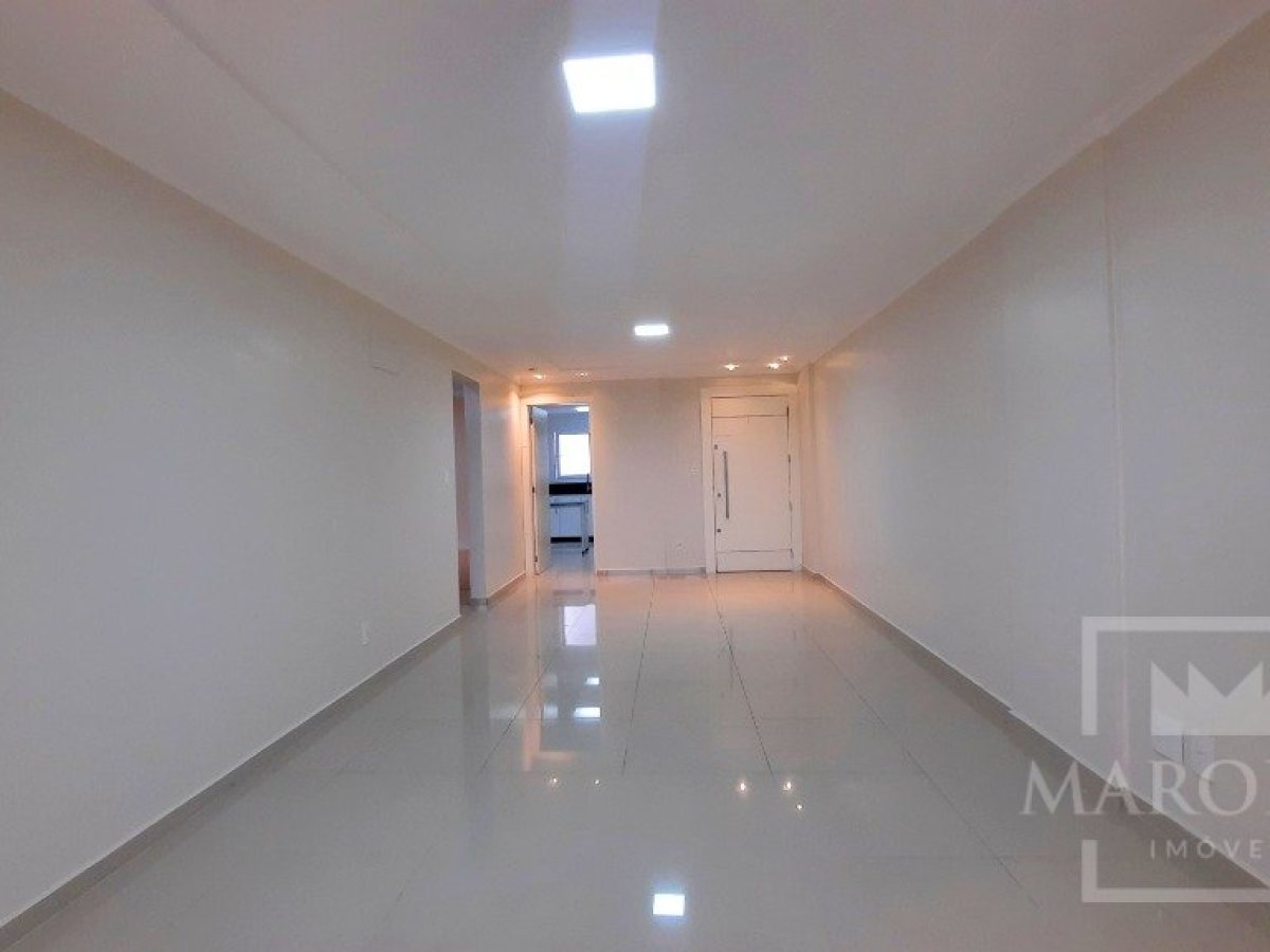 Apartamento com 158m², 3 dormitórios, Sim suíte, 2 vagas, no bairro Centro em Marau