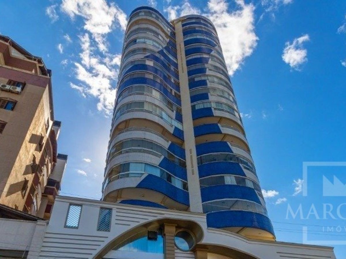 Apartamento com 158m², 3 dormitórios, Sim suíte, 2 vagas, no bairro Centro em Marau