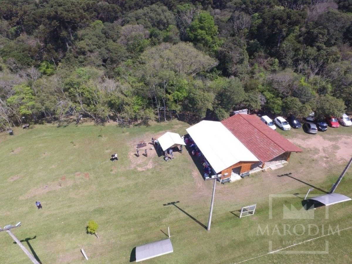 Chácara com 70000m², Nao suíte, no bairro Interior em Marau