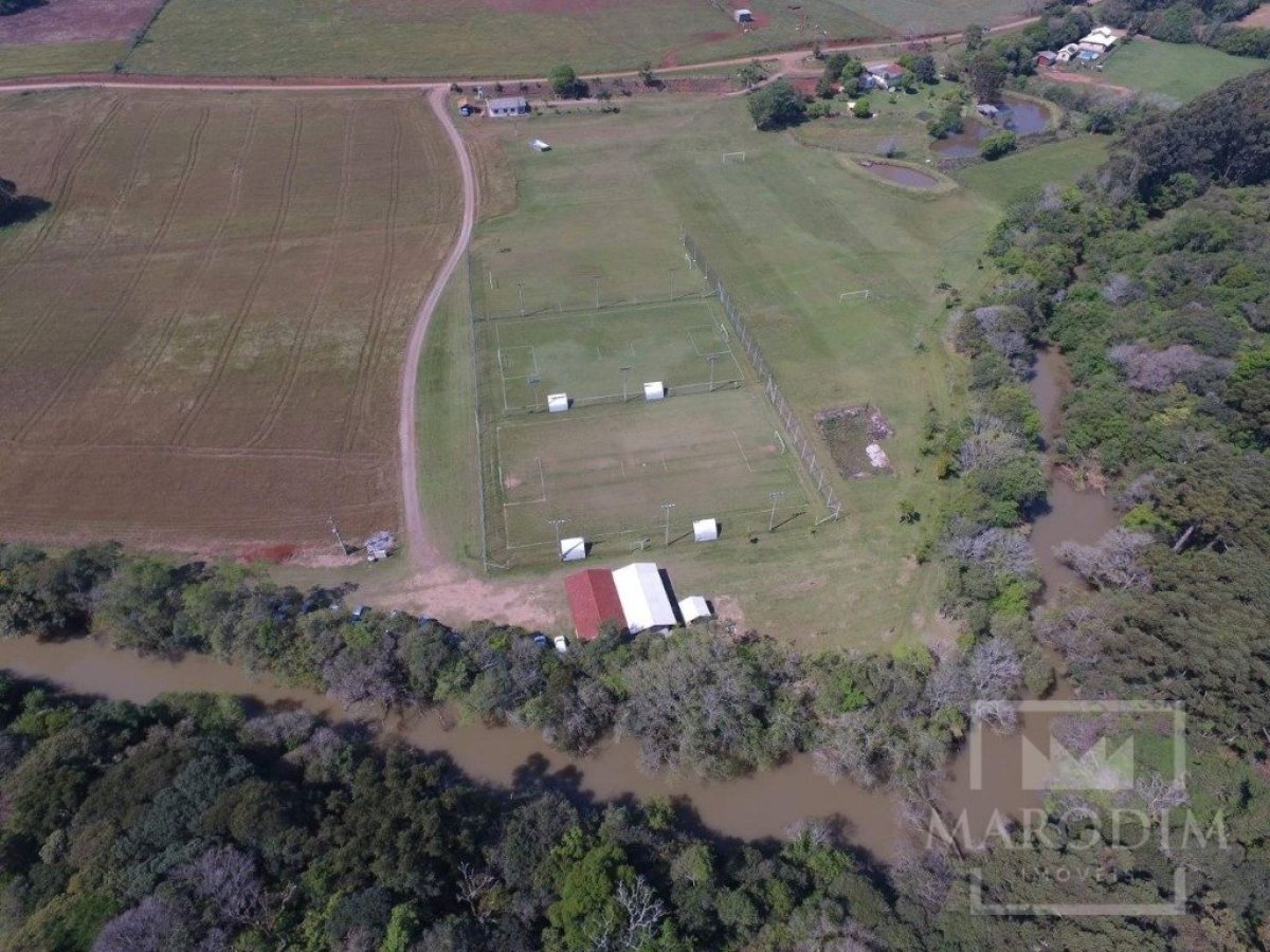 Chácara com 70000m², Nao suíte, no bairro Interior em Marau