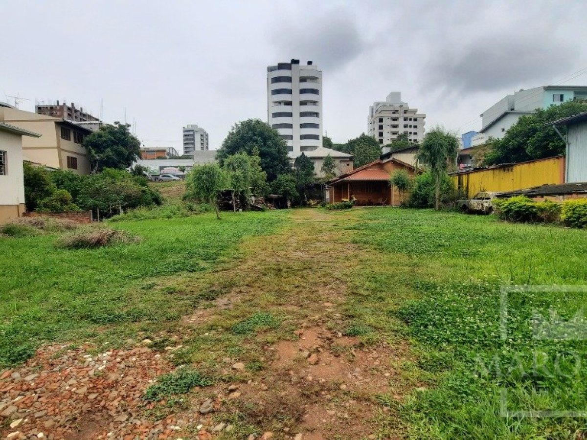 Terreno com 1264m², Nao suíte, no bairro Centro em Marau