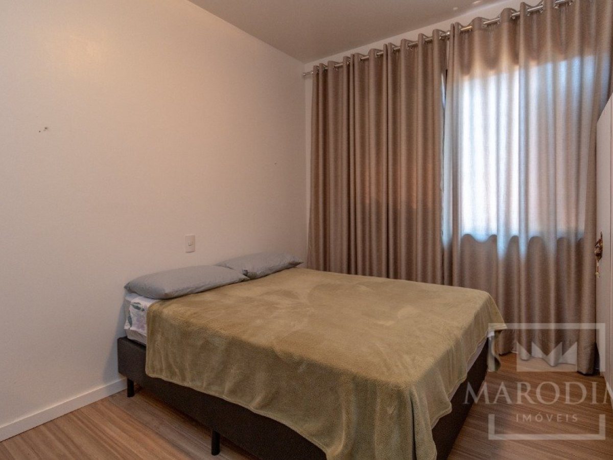 Casa com 191m², 3 dormitórios, Nao suíte, 3 vagas, no bairro Centro em Marau