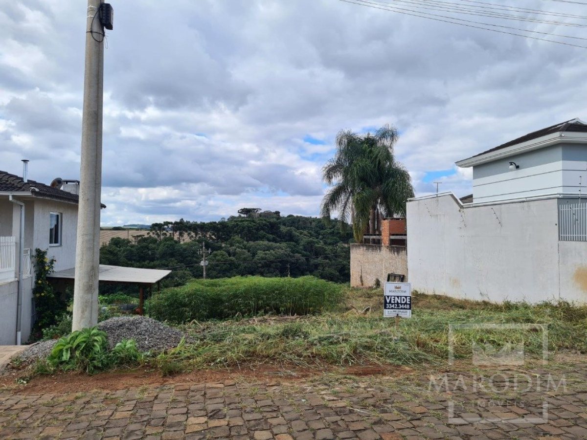 Terreno com 325m², Nao suíte, no bairro Jardim  América em Marau