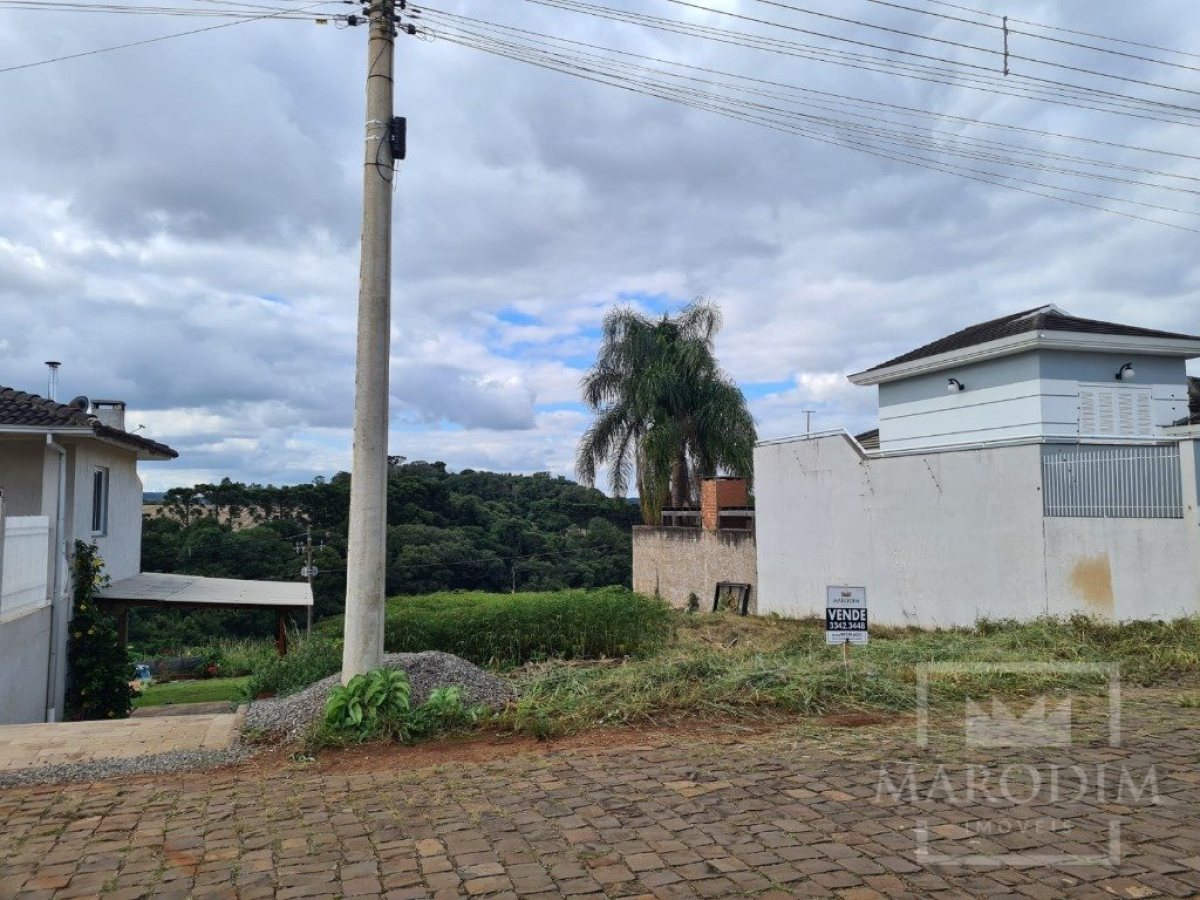 Terreno com 325m², Nao suíte, no bairro Jardim  América em Marau
