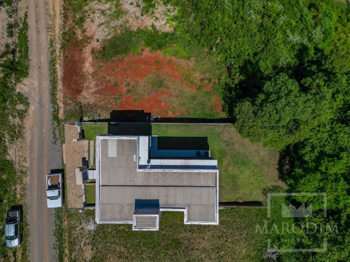 Casa com 269m², 3 dormitórios, Sim suíte, 2 vagas, no bairro Loteamento Santin em Marau