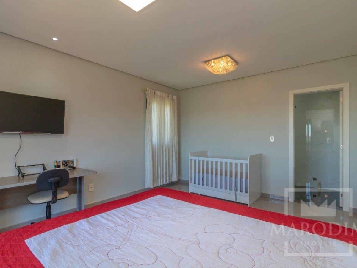 Casa com 269m², 3 dormitórios, Sim suíte, 2 vagas, no bairro Loteamento Santin em Marau