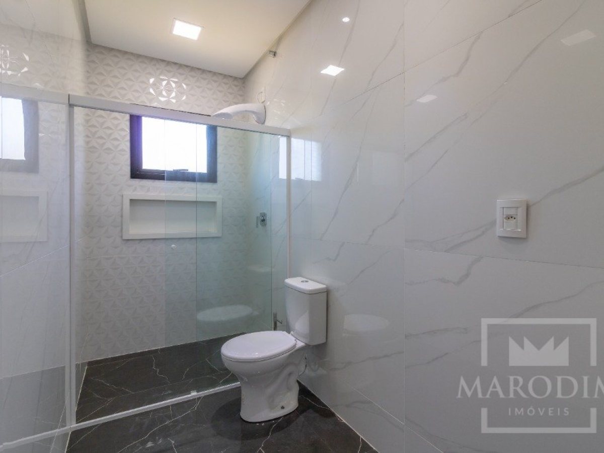 Casa com 269m², 3 dormitórios, Sim suíte, 2 vagas, no bairro Loteamento Santin em Marau