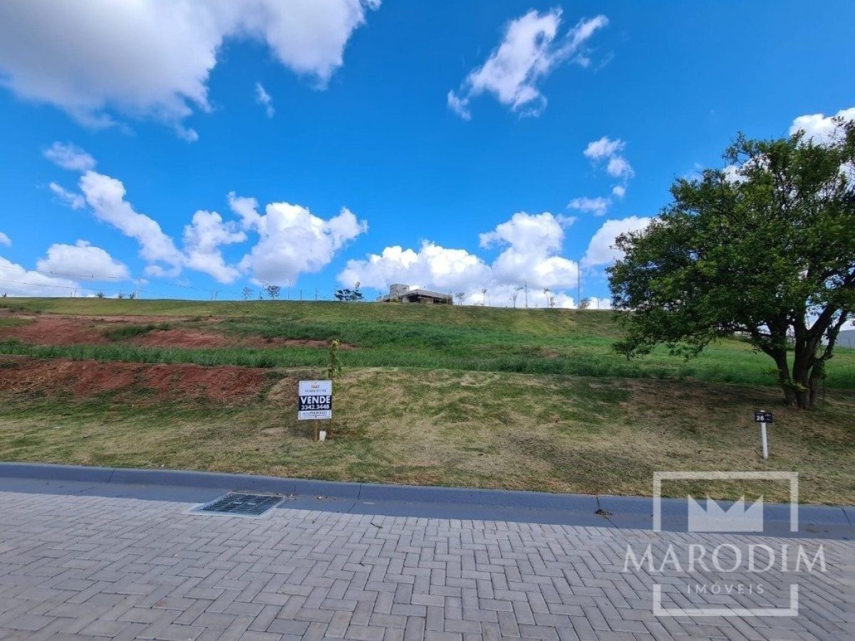 Terreno com 455m², Nao suíte, no bairro Rodovia ERS 324 em Marau