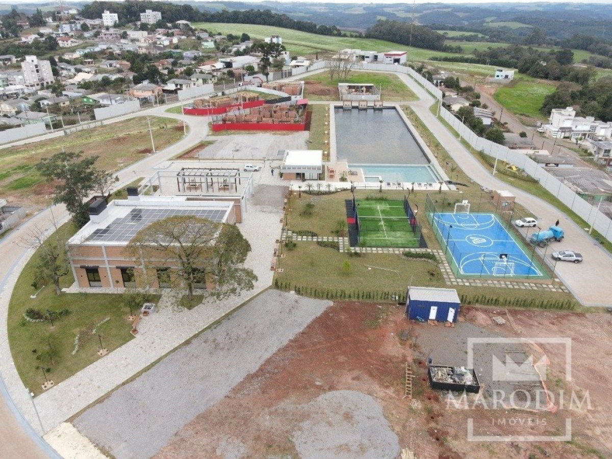 Terreno com 455m², Nao suíte, no bairro Rodovia ERS 324 em Marau