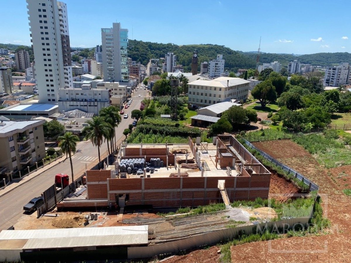 Apartamento com 86m², 2 dormitórios, Sim suíte, 1 vaga, no bairro Centro em Marau