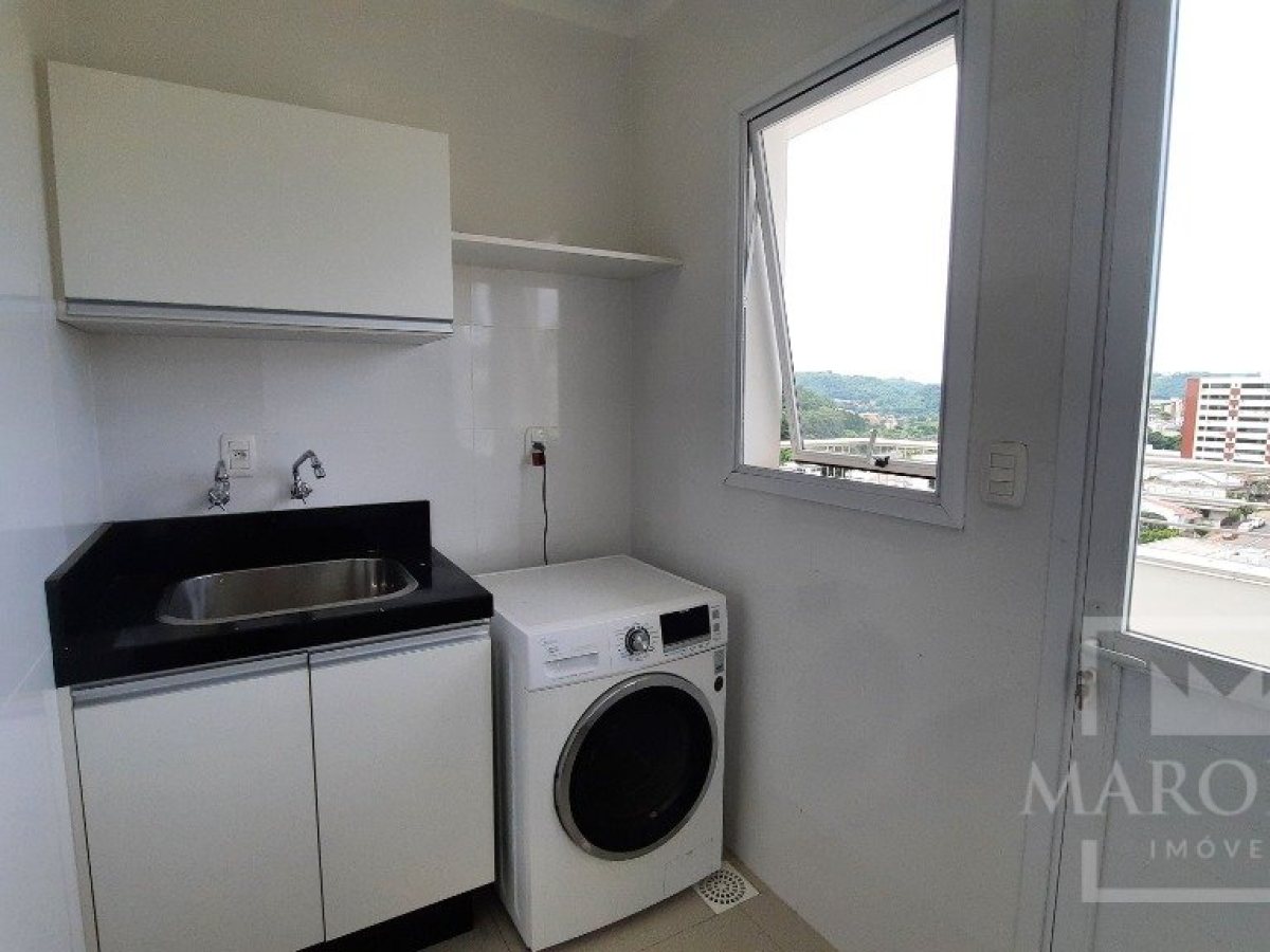 Cobertura com 156m², 3 dormitórios, Nao suíte, 2 vagas, no bairro Centro em Marau