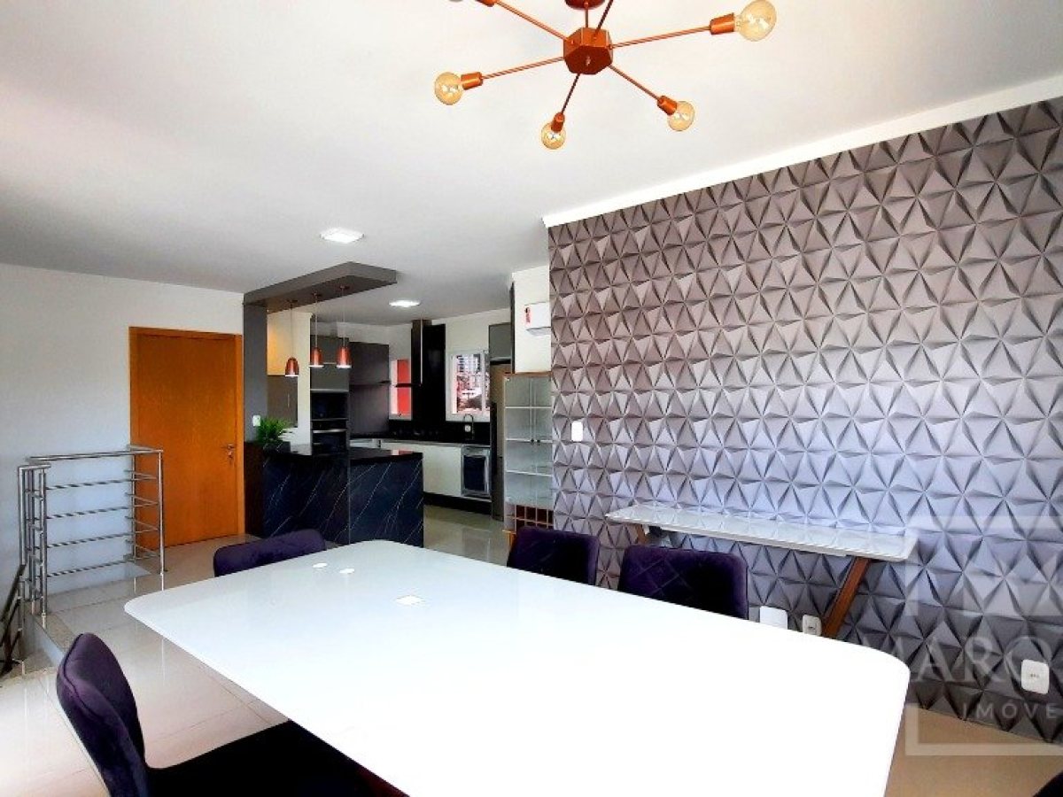 Cobertura com 156m², 3 dormitórios, Nao suíte, 2 vagas, no bairro Centro em Marau