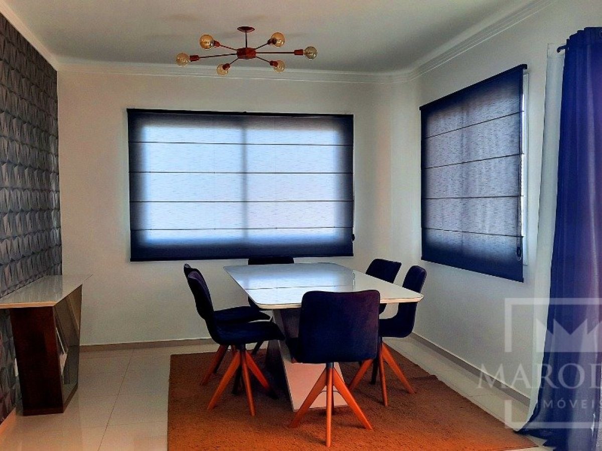 Cobertura com 156m², 3 dormitórios, Nao suíte, 2 vagas, no bairro Centro em Marau