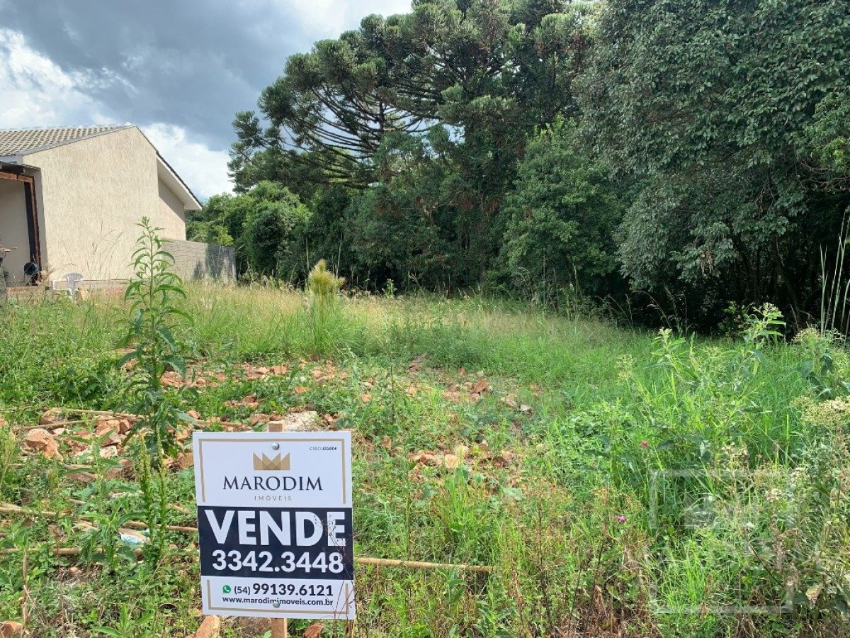 Terreno com 654m², Nao suíte, no bairro Loteamento Vila Nova em Marau