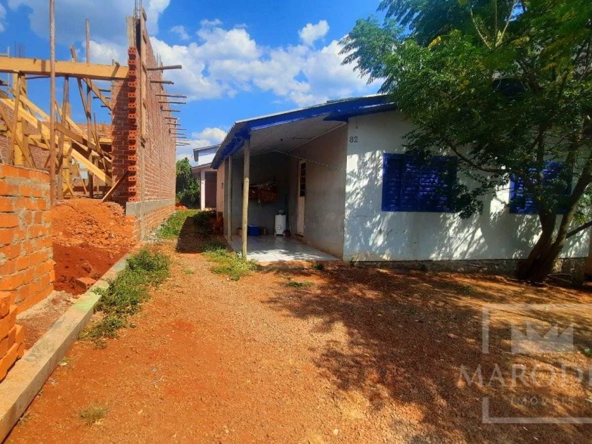 Casa com 136m², 5 dormitórios, Nao suíte, 2 vagas, no bairro Jardim do Sol em Marau