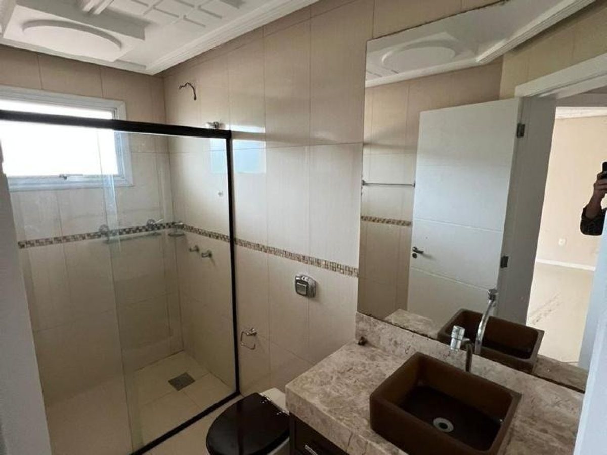 Apartamento com 205m², 3 dormitórios, Sim suíte, 2 vagas, no bairro Loteamento Girardi em Marau