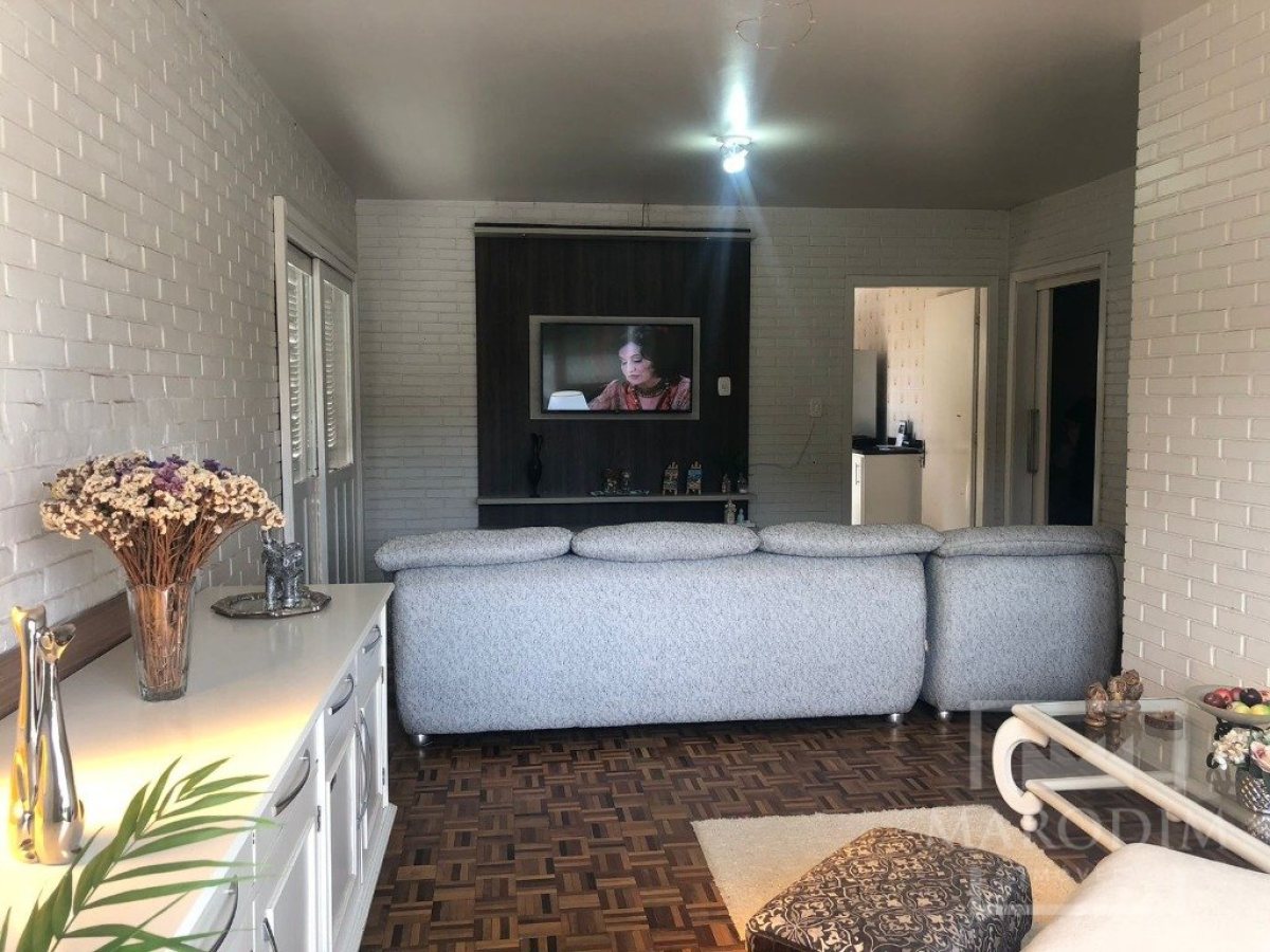 Casa com 261m², 3 dormitórios, Nao suíte, 2 vagas, no bairro Constante Fuga em Marau