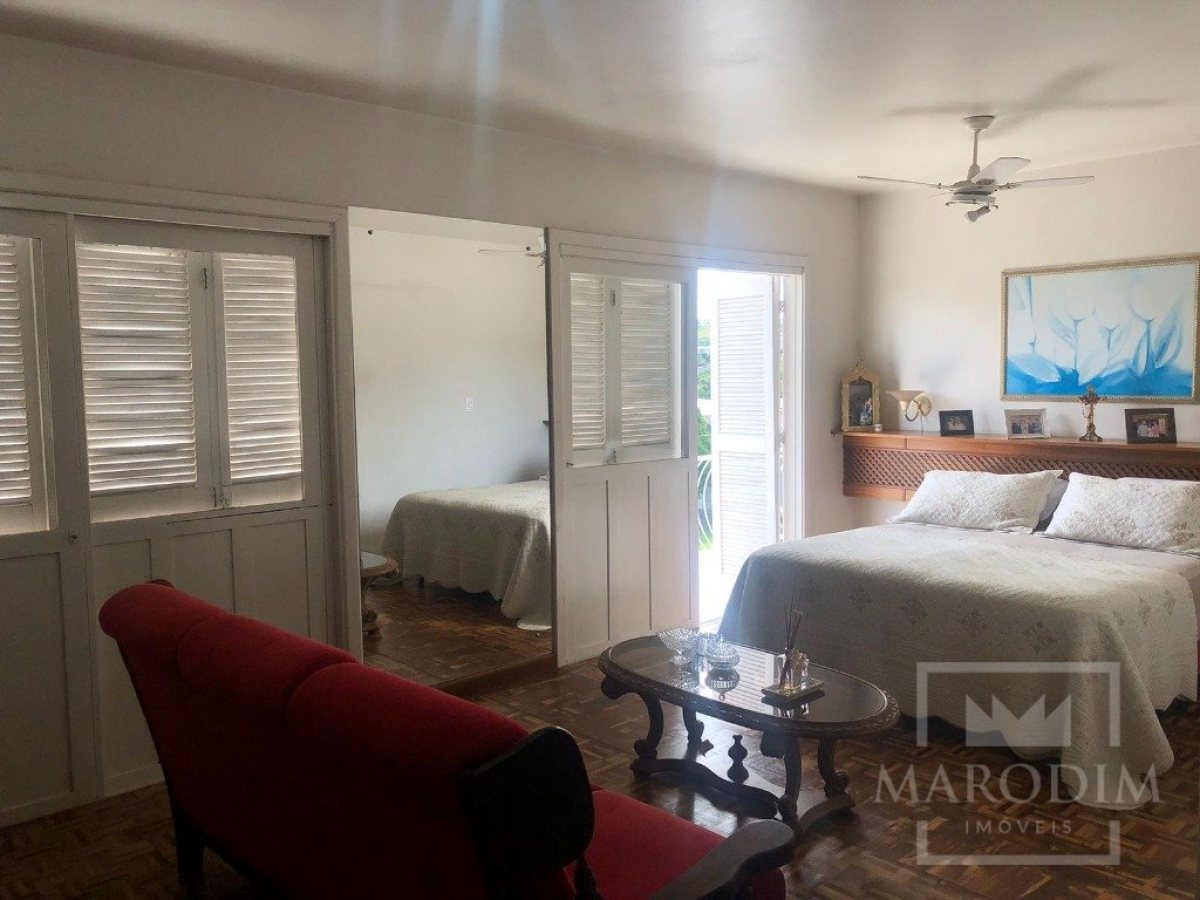 Casa com 261m², 3 dormitórios, Nao suíte, 2 vagas, no bairro Constante Fuga em Marau