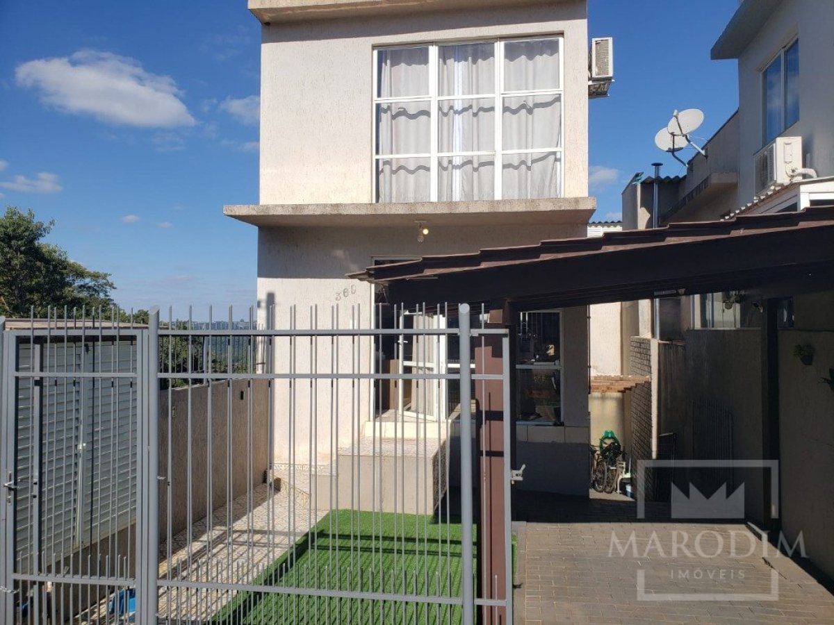 Sobrado com 96m², 2 dormitórios, Nao suíte, 1 vaga, no bairro Santo Expedito em Marau