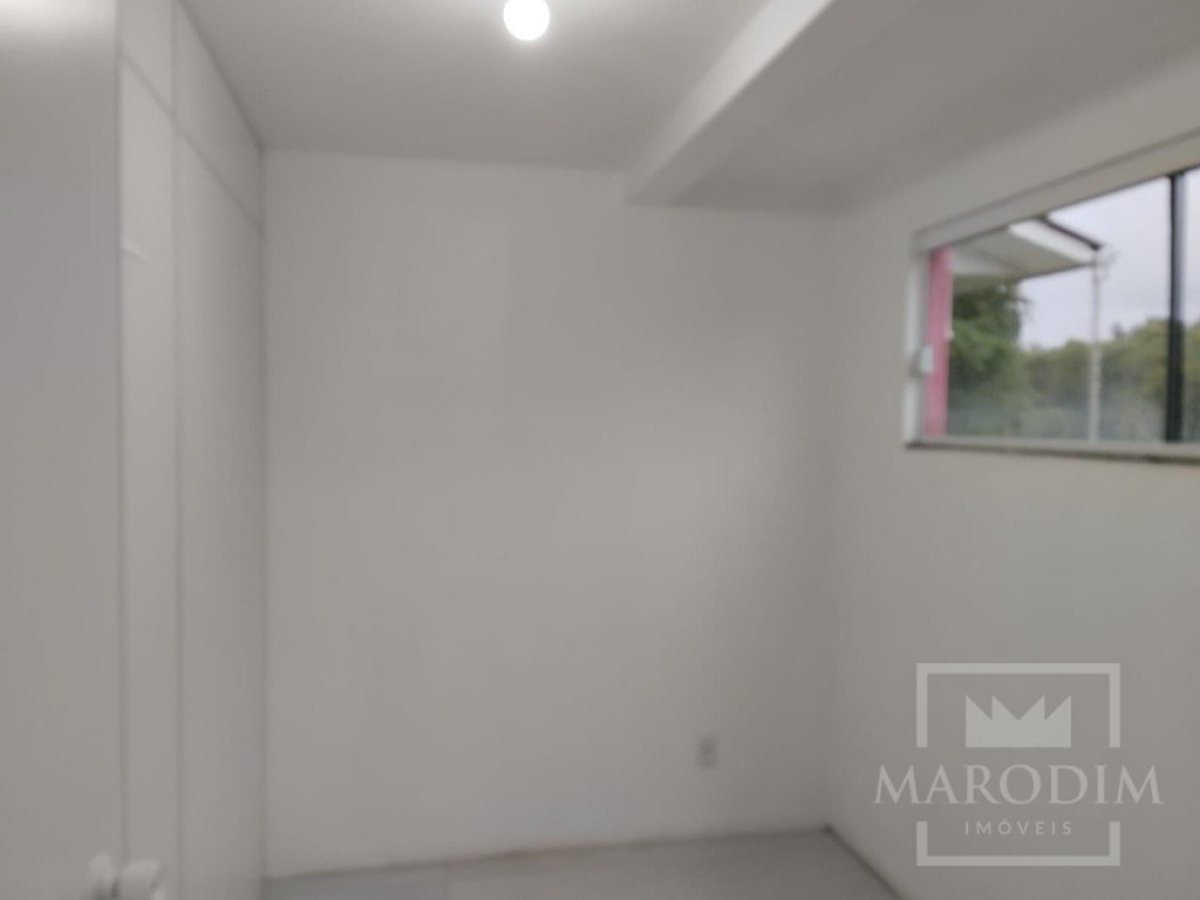 Salas/Conjuntos com 150m², Nao suíte, no bairro Interior em Marau
