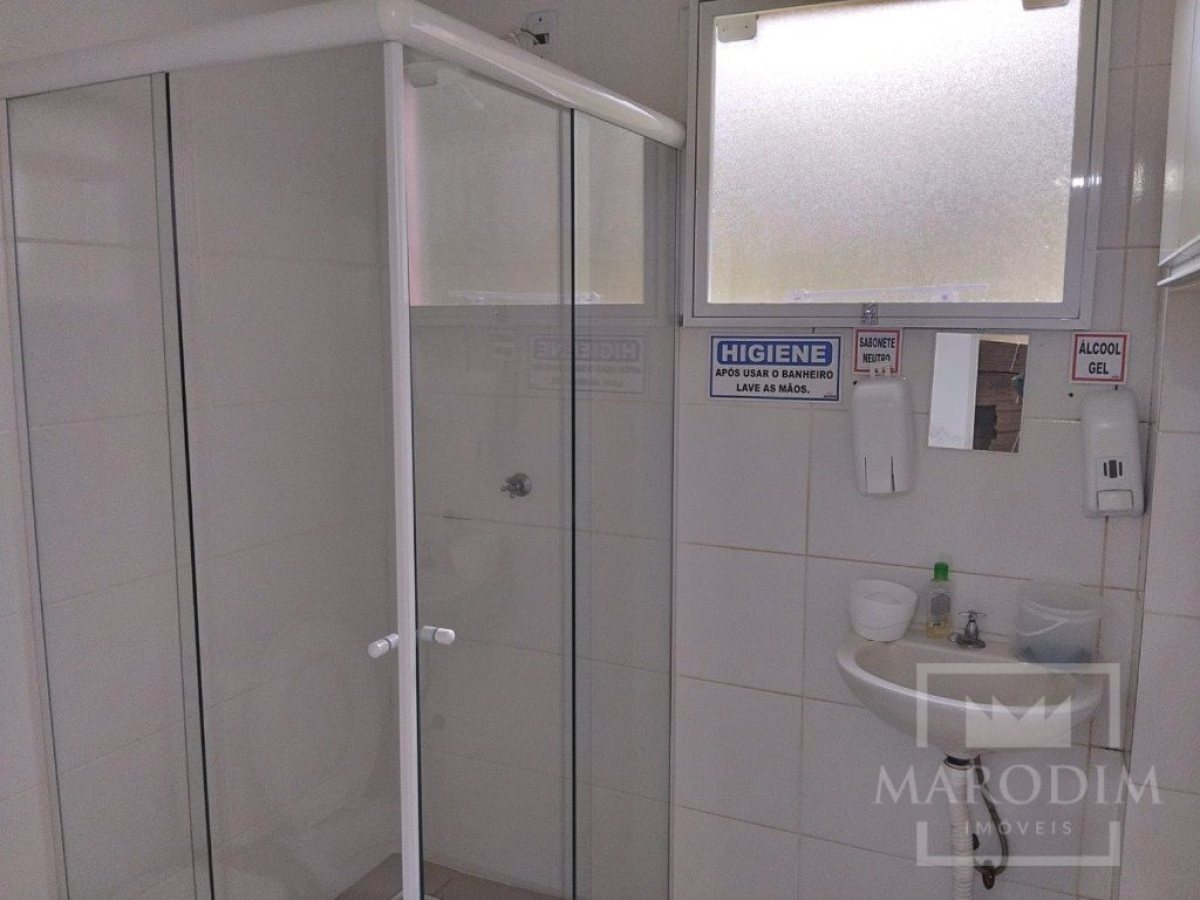 Salas/Conjuntos com 150m², Nao suíte, no bairro Interior em Marau