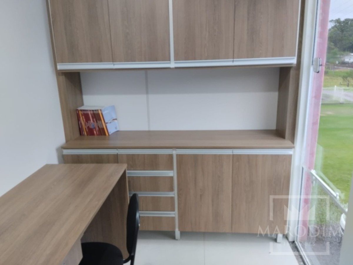 Salas/Conjuntos com 150m², Nao suíte, no bairro Interior em Marau