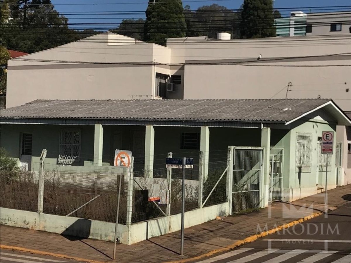 Terreno com 500m², Nao suíte, no bairro Centro em Marau