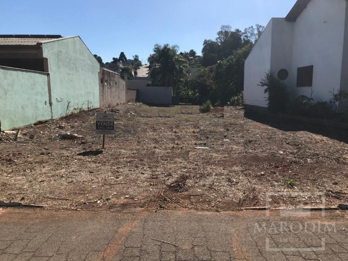 Terreno com 645m², Nao suíte, no bairro Bosque em Marau