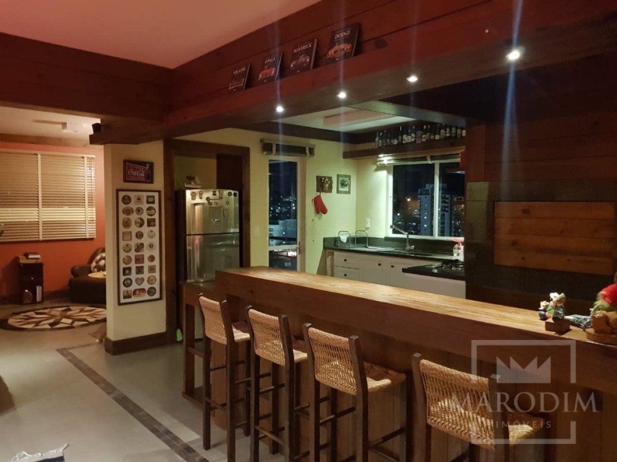 Cobertura com 271m², 2 dormitórios, Sim suíte, 2 vagas, no bairro Centro em Marau