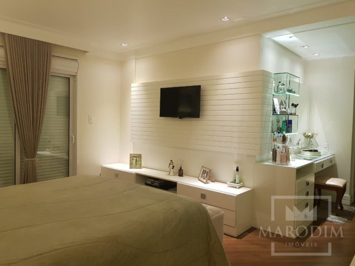 Cobertura com 271m², 2 dormitórios, Sim suíte, 2 vagas, no bairro Centro em Marau