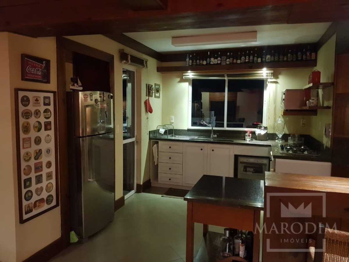 Cobertura com 271m², 2 dormitórios, Sim suíte, 2 vagas, no bairro Centro em Marau