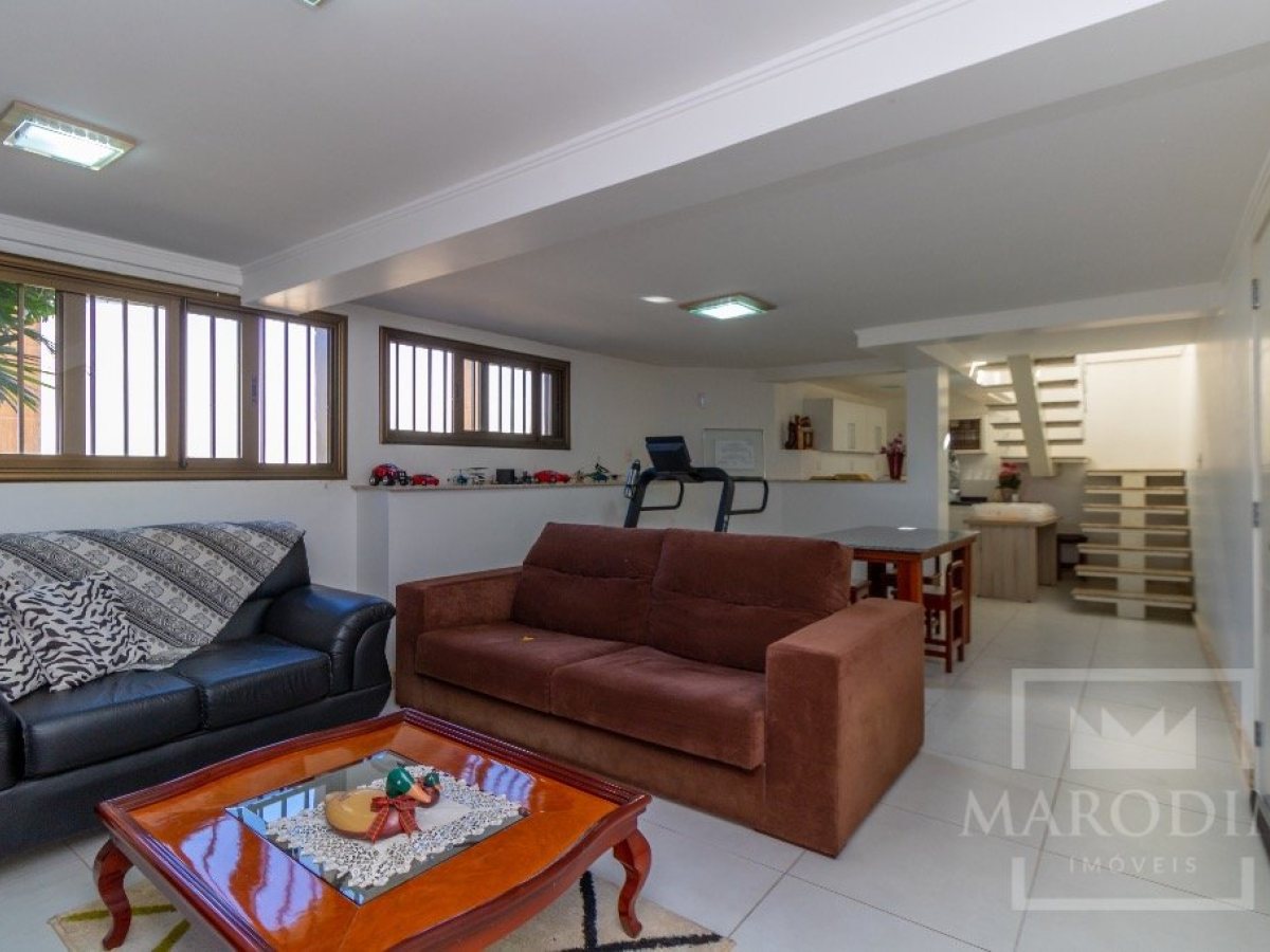 Casa com 290m², 4 dormitórios, Sim suíte, 5 vagas, no bairro Jardim  América em Marau