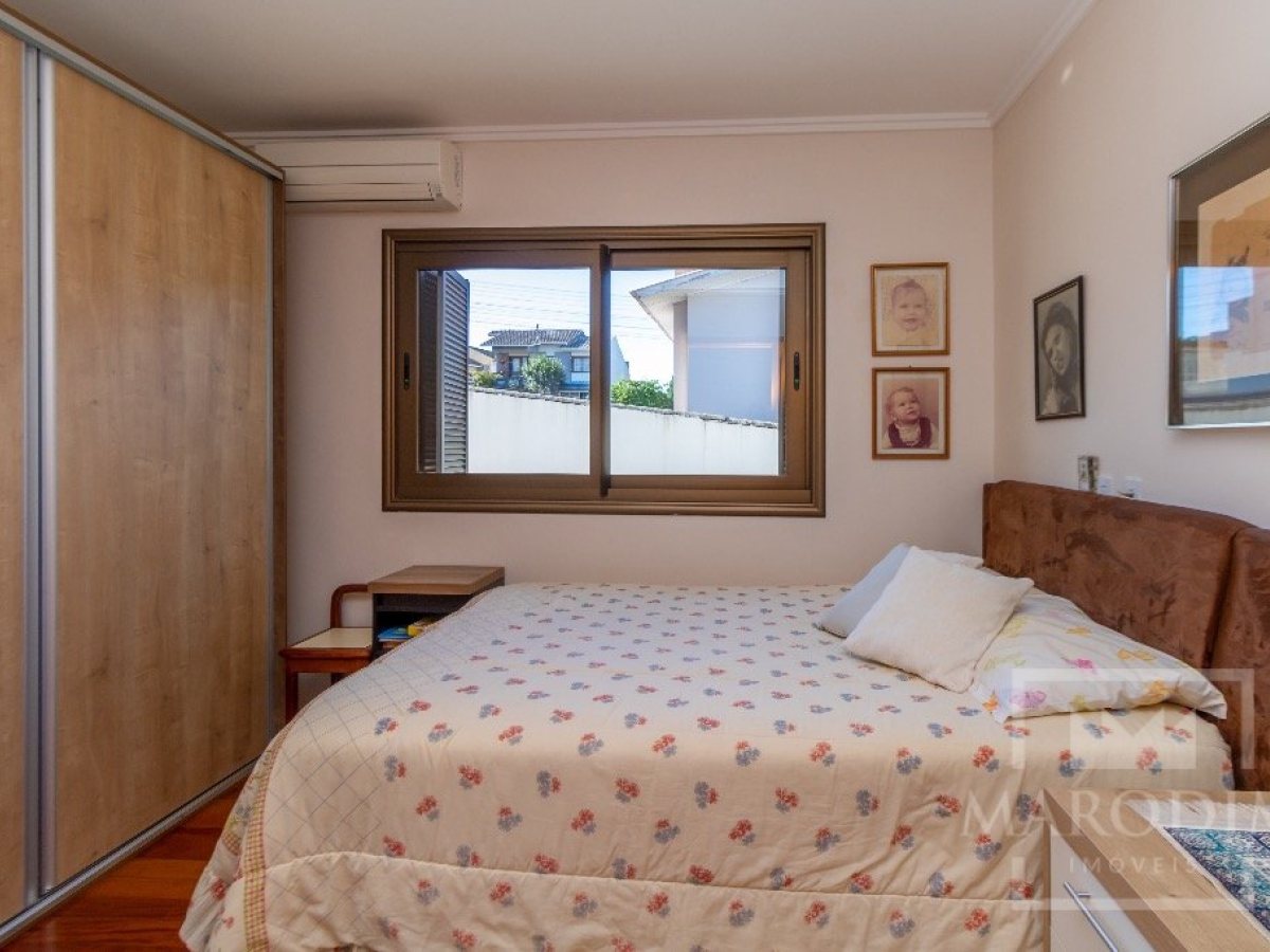 Casa com 290m², 4 dormitórios, Sim suíte, 5 vagas, no bairro Jardim  América em Marau