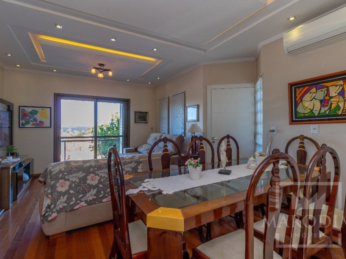 Casa com 290m², 4 dormitórios, Sim suíte, 5 vagas, no bairro Jardim  América em Marau