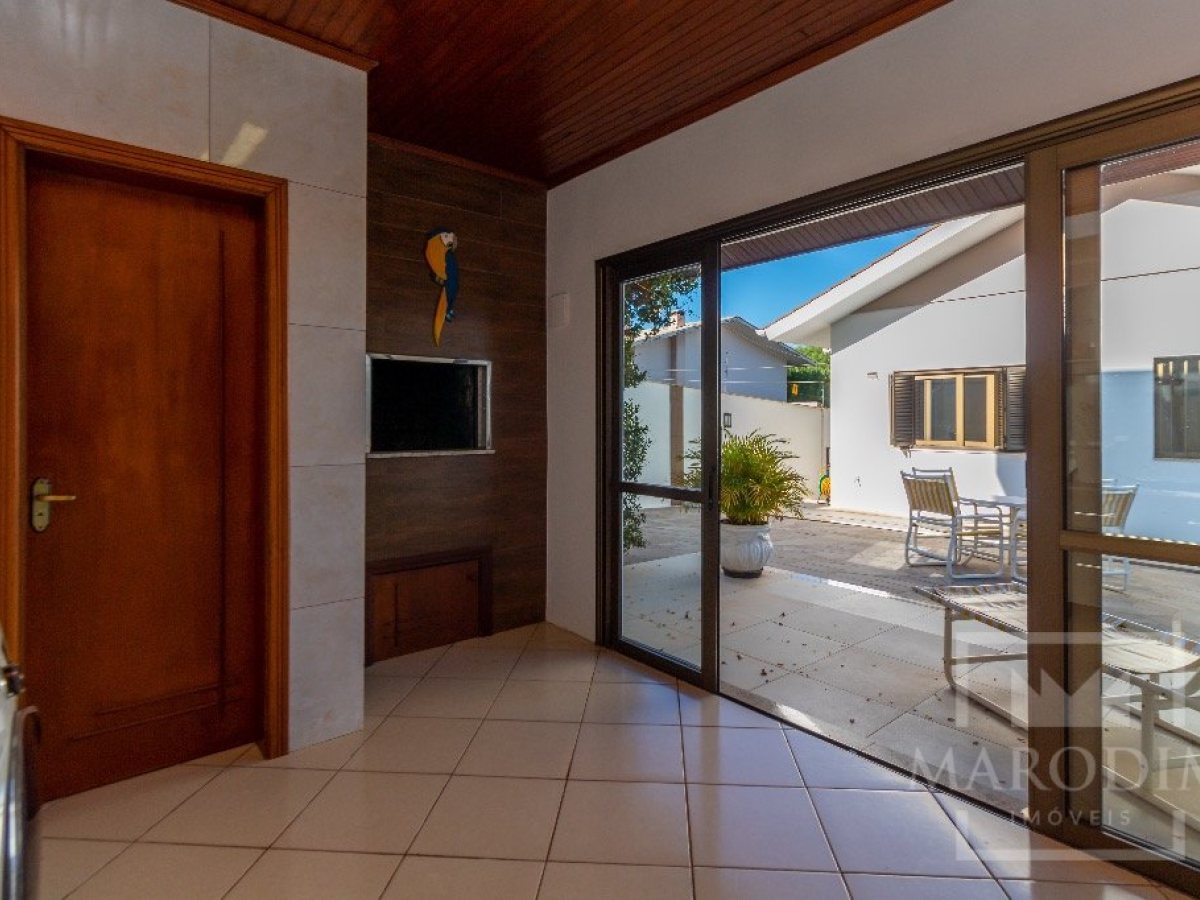 Casa com 290m², 4 dormitórios, Sim suíte, 5 vagas, no bairro Jardim  América em Marau