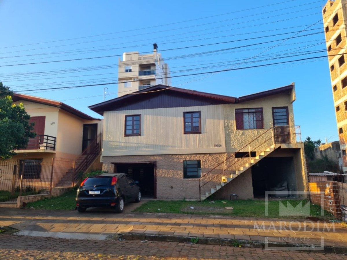 Casa com 192m², 4 dormitórios, Nao suíte, 1 vaga, no bairro Jardim  América em Marau