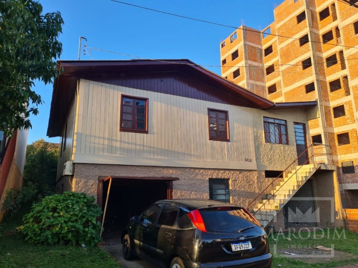 Casa com 192m², 4 dormitórios, Nao suíte, 1 vaga, no bairro Jardim  América em Marau